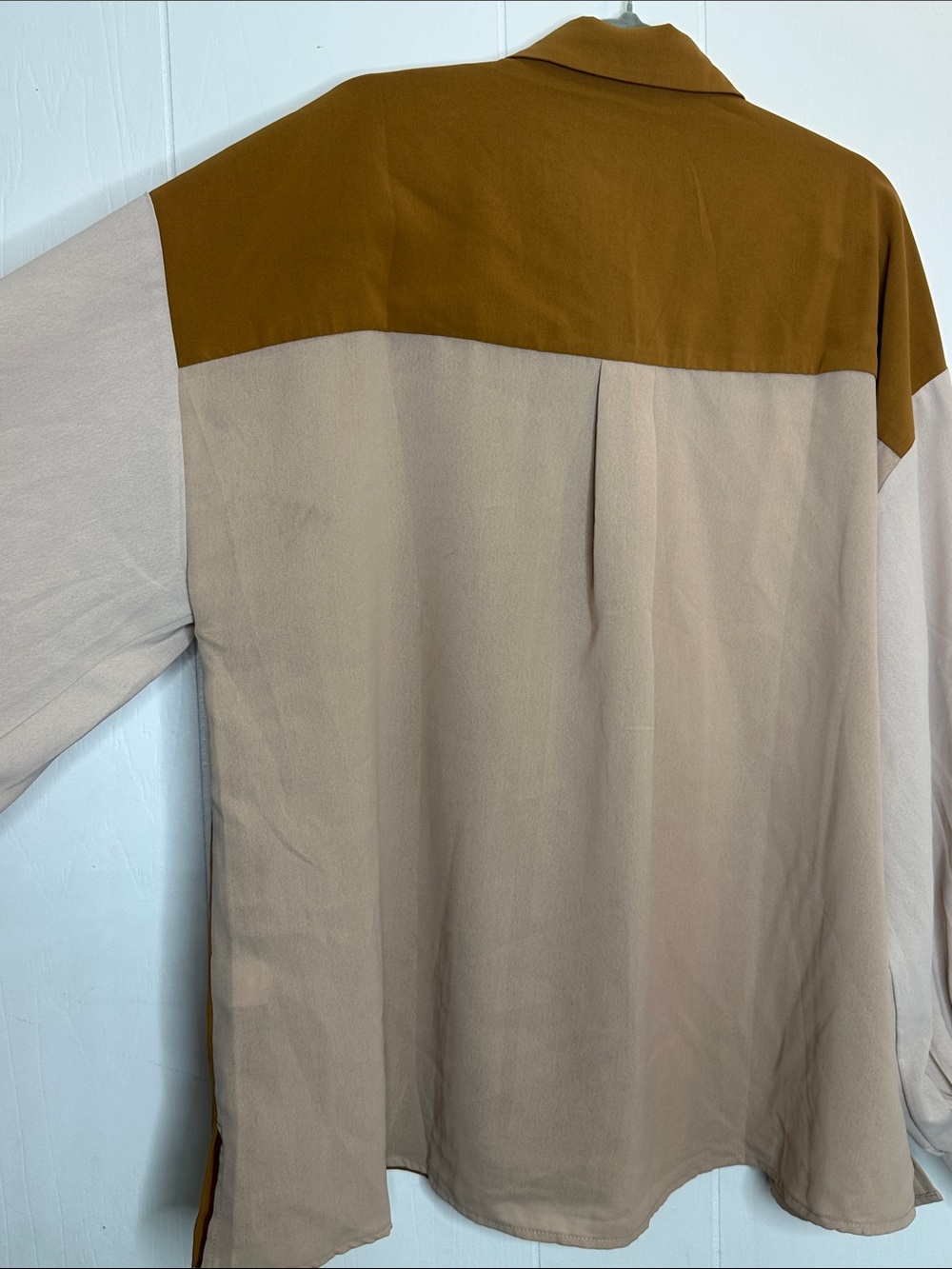 Andree Colorblock Button-Down Shirt in Brown and Beige - Picture 9 of 10